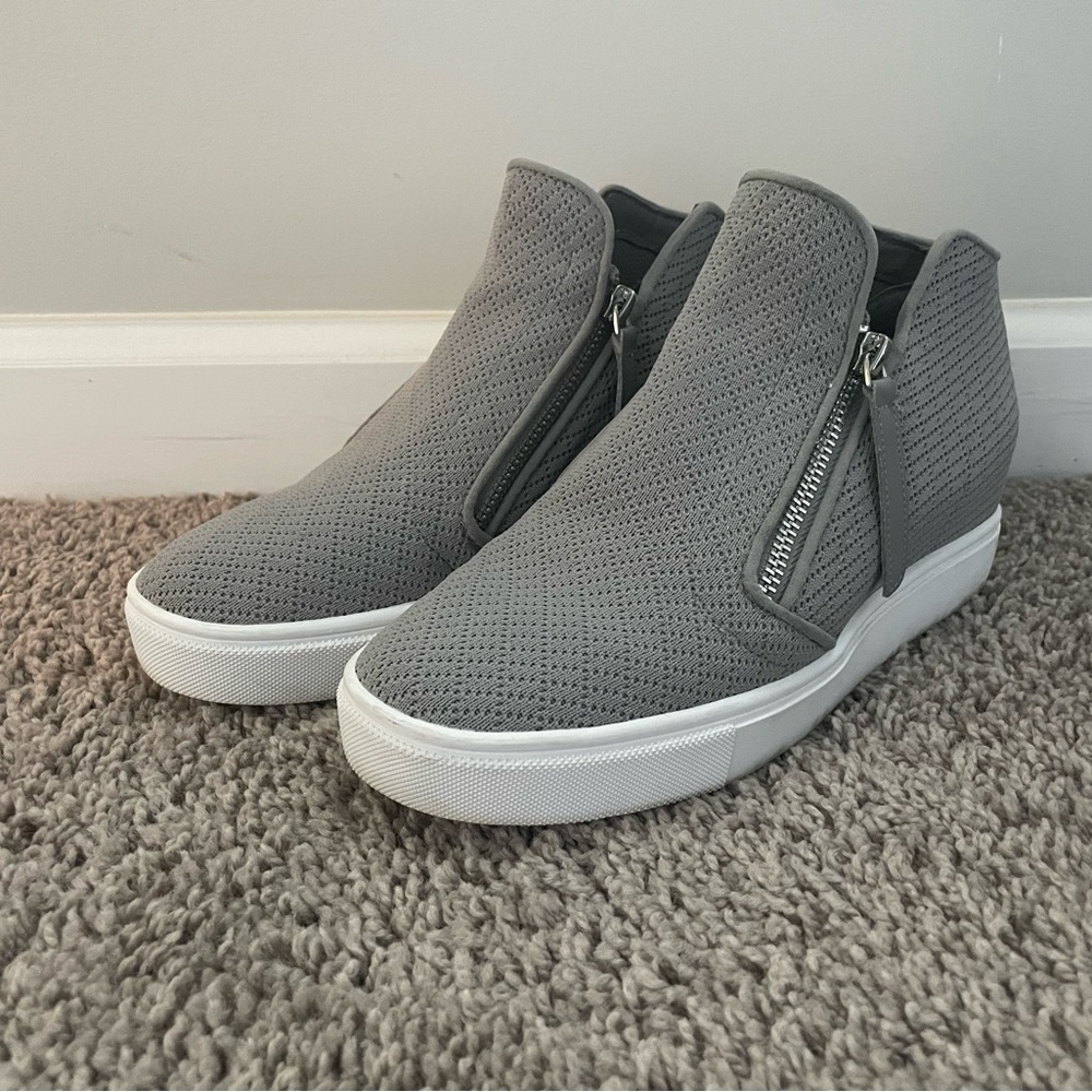 Heeled booties